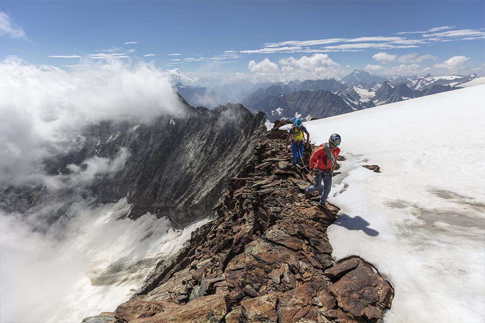 Express Dream: Cazzanelli and Maguet sign the Matterhorn and Dent D’Herens chaining